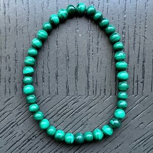 Malachite bracelet 5mm SIZE 6.5-7’